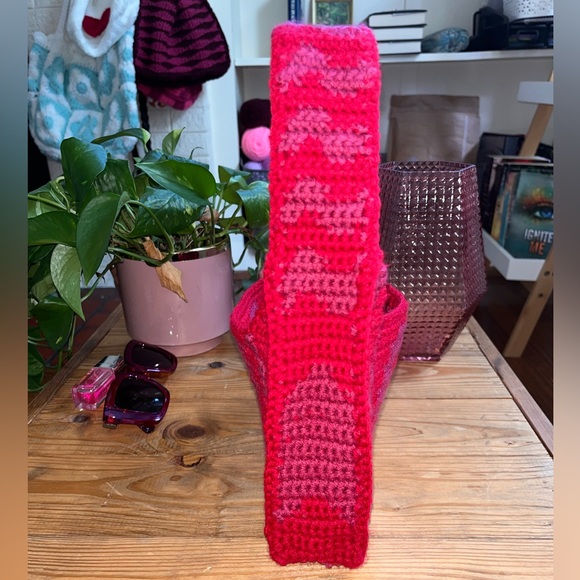 Heart crochet shoulder bag ❤️💕 - Picture 2 of 3